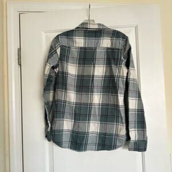 Women’s field & stream flannel - Picture 2 of 3